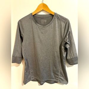 Mountain hardware shirt